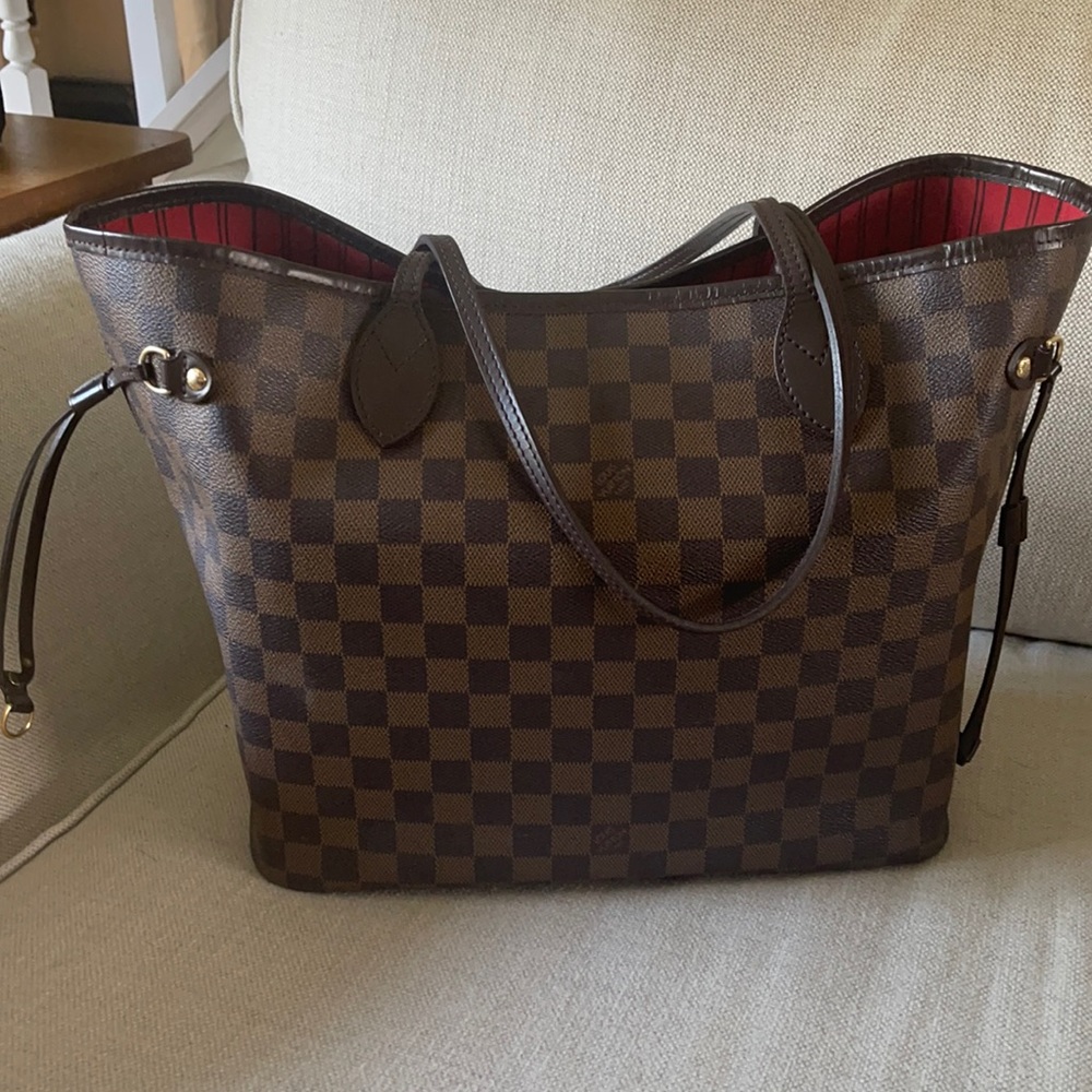 Louis Vuitton neverfull mm date code VI1019 damier ebene with cherry interior